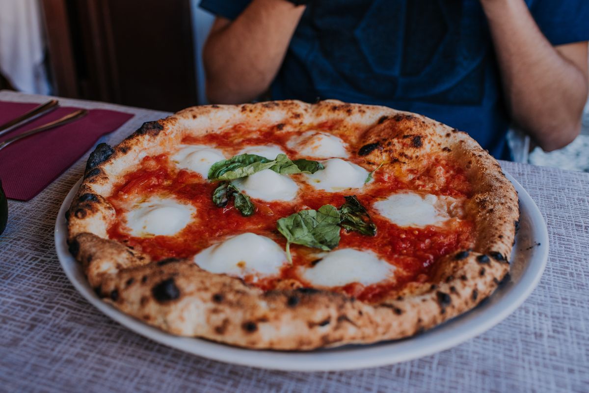 La pizza napoletana