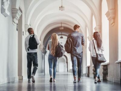 Ragazzi all'università