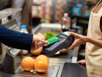 Pagamento con carta contactless