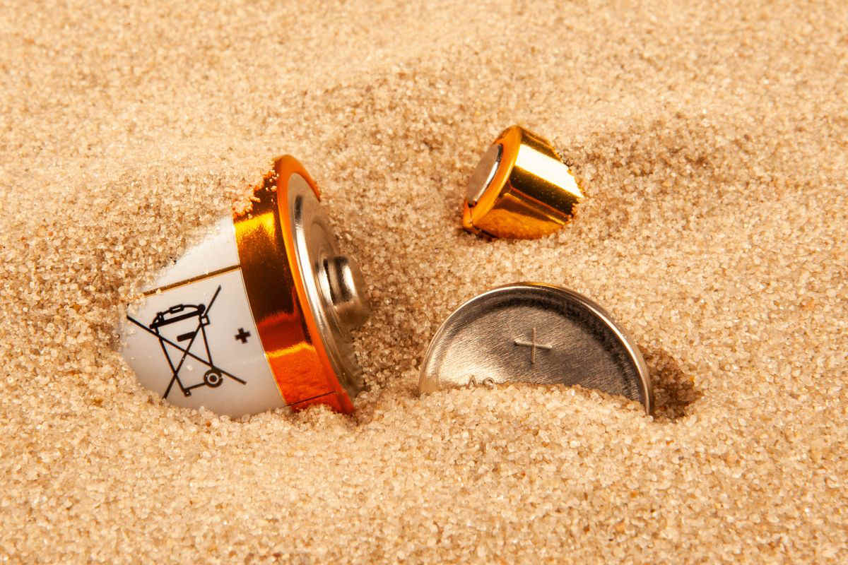 Batteria nella sabbia