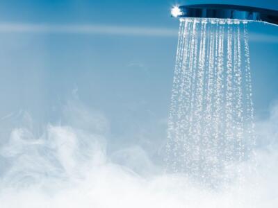 Una doccia d'acqua calda