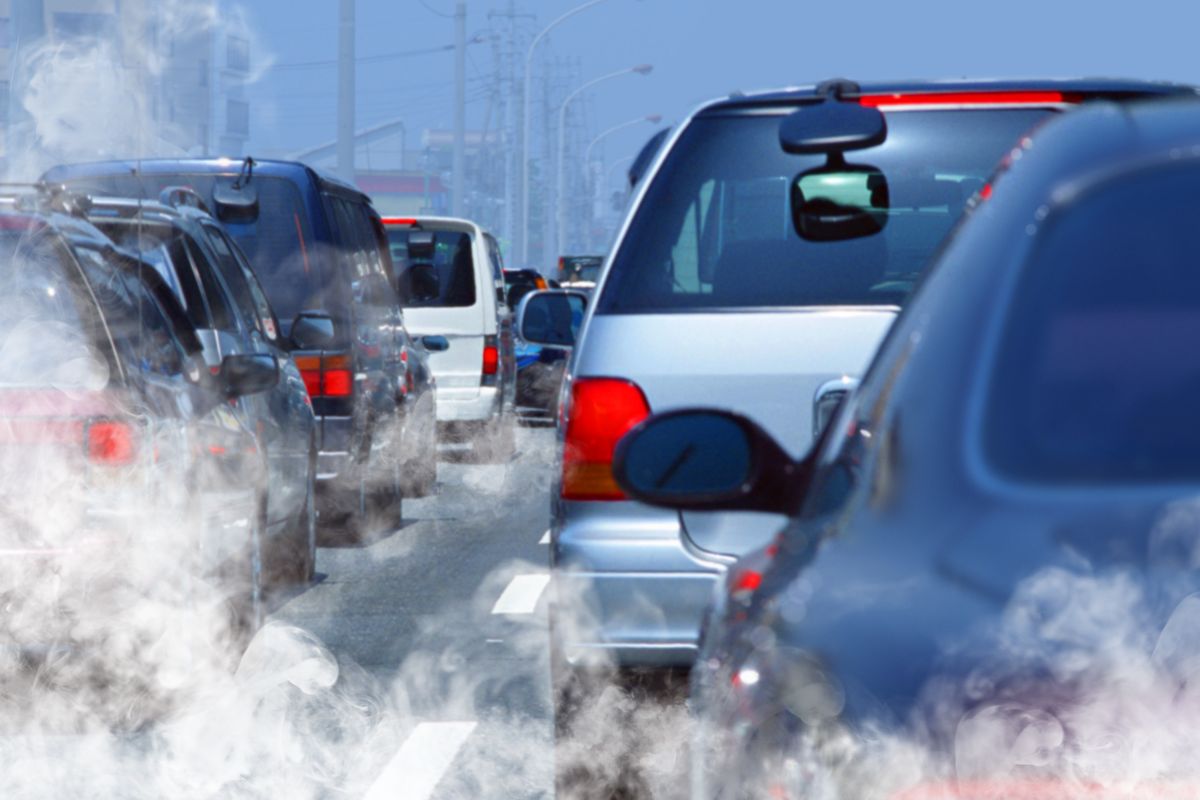 L'inquinamento prodotto da auto a benzina e diesel