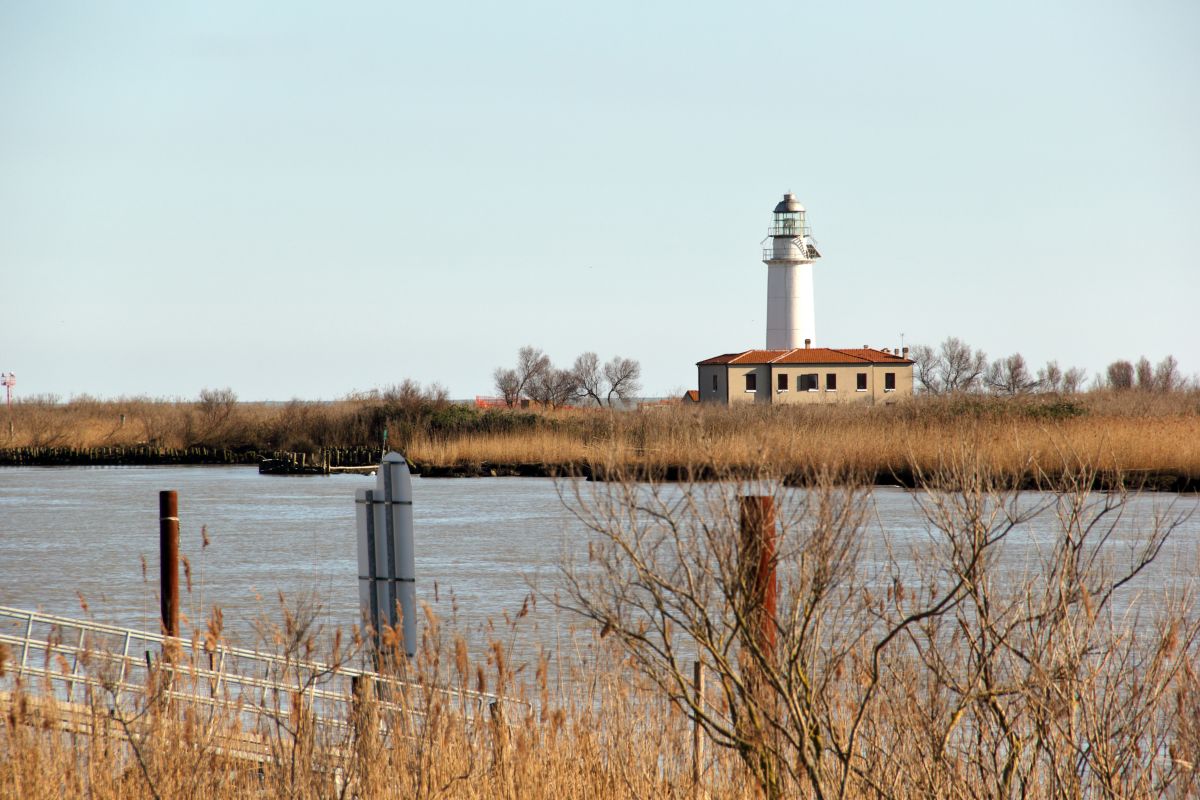 faro po di goro ferrara