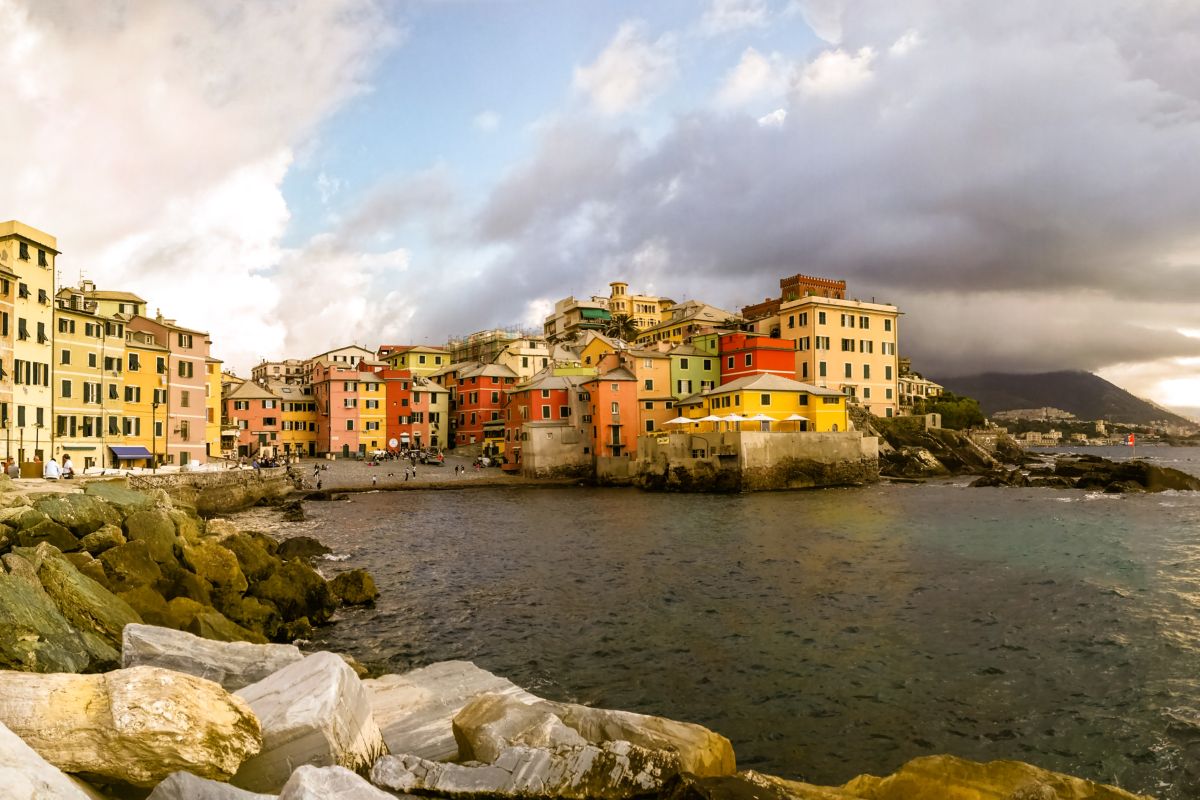 Una veduta del Porto Antico di Genova